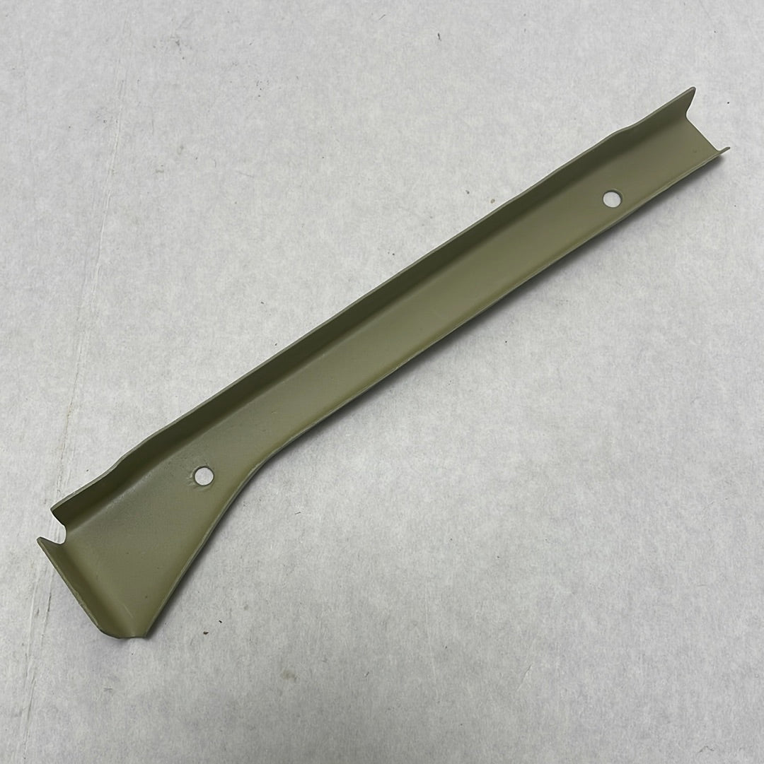 0311349-1 BRACKET - CABIN VENTILATOR DOOR RH