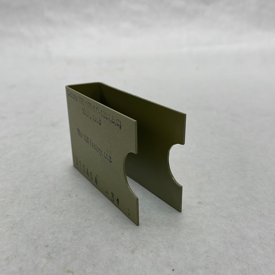 0311404-31 Fuel Valve Support Bracket