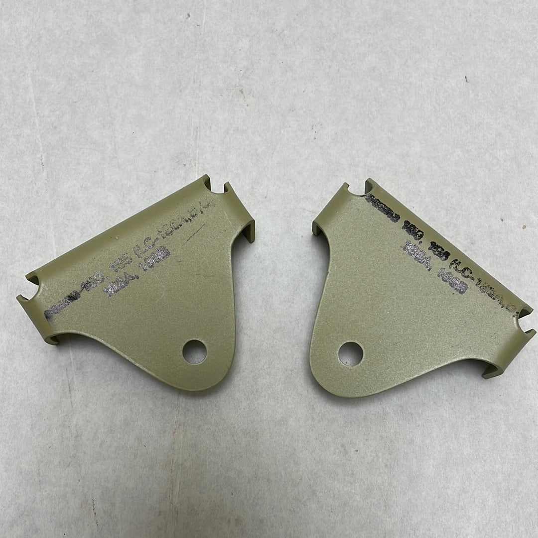 0332113 BRACKET - STABILIZER OUTBOARD HINGE