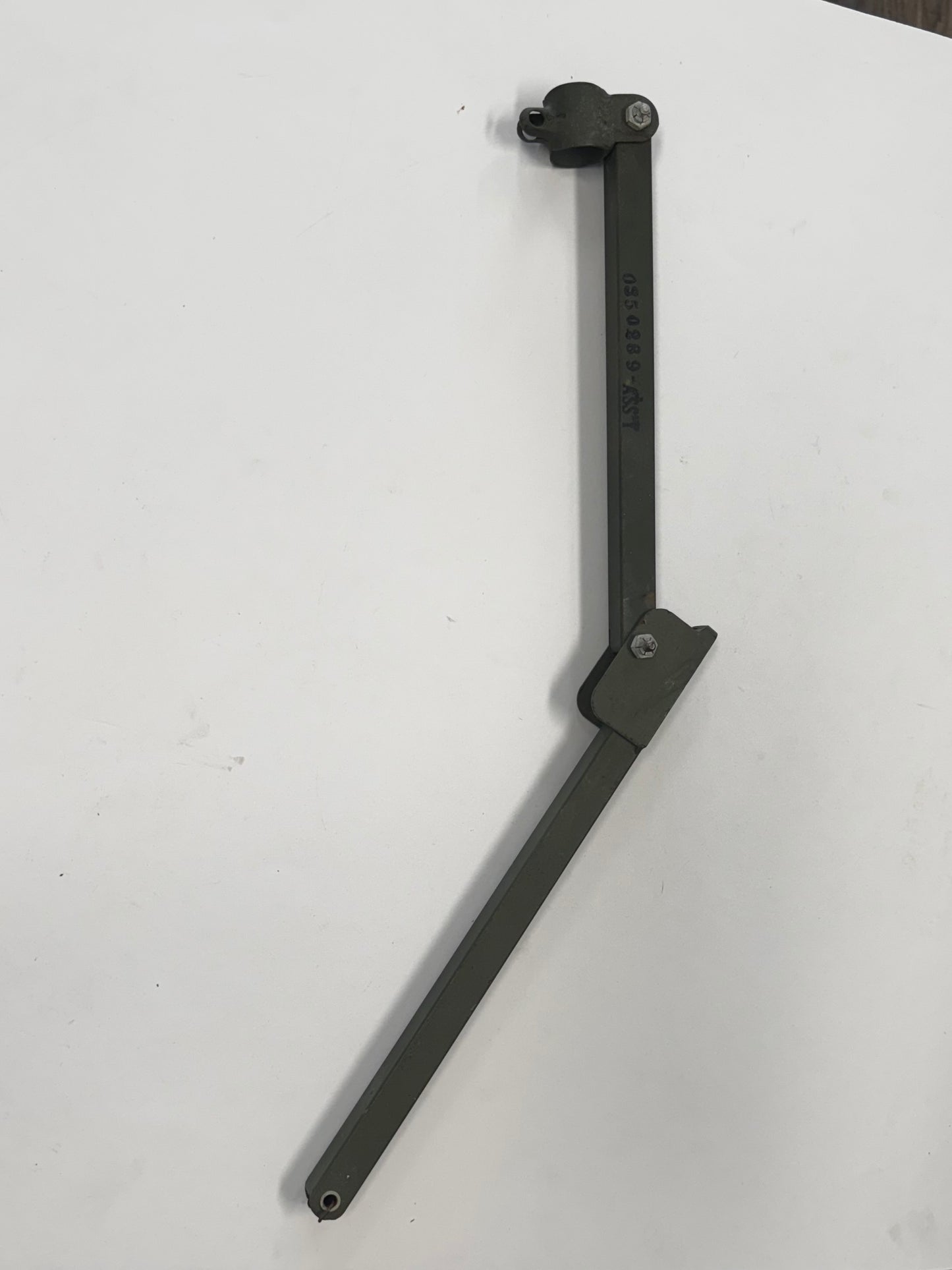 0350289 SUPPORT ASSY. ENGINE SERVICE (REPLACES 0350251) (USED)