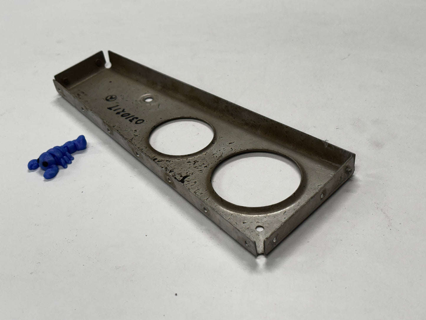 0310217 Bracket, Aileron Pulley Cabin Top Left (Used)