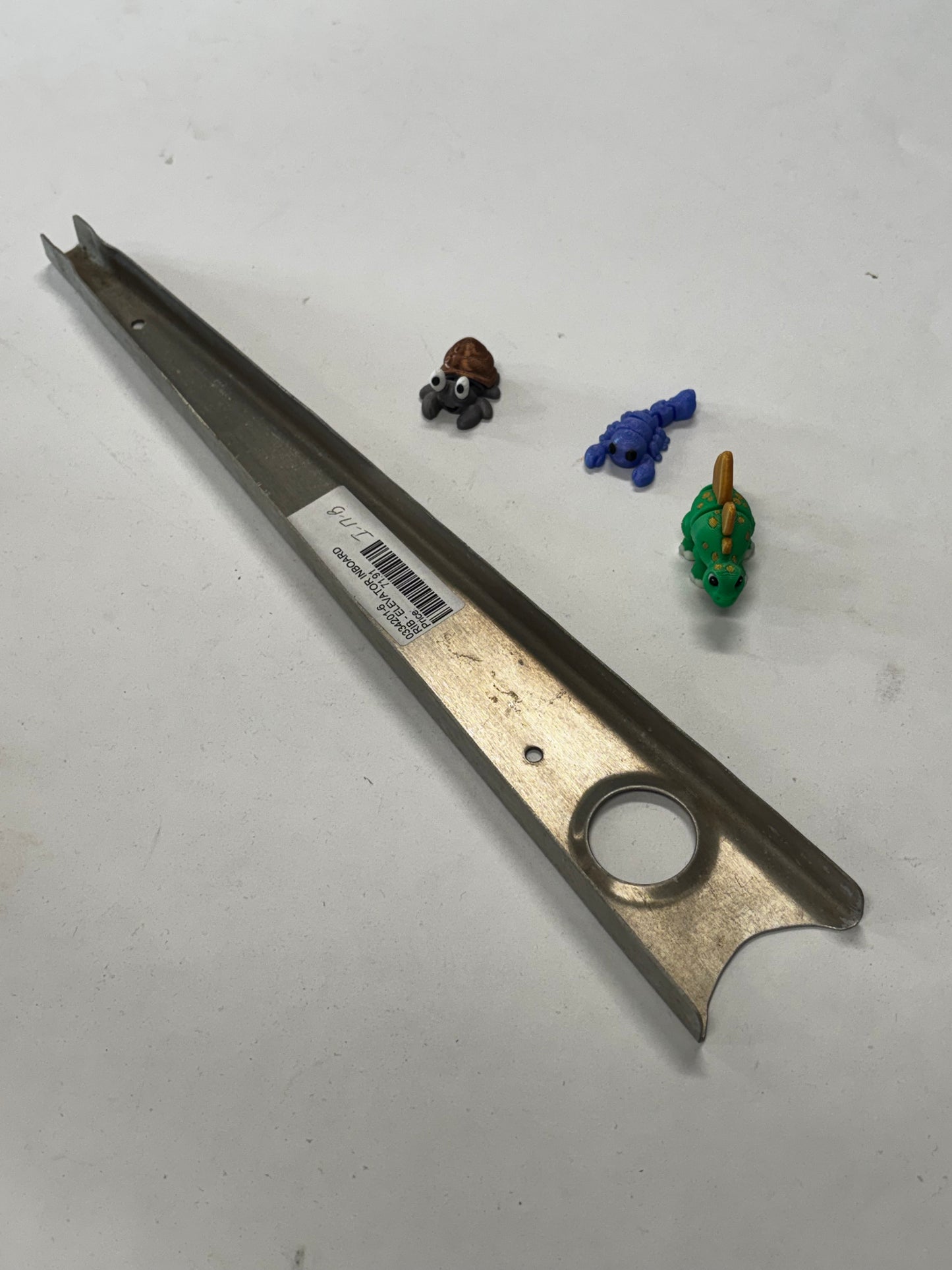 0334201-6 RIB - ELEVATOR INBOARD