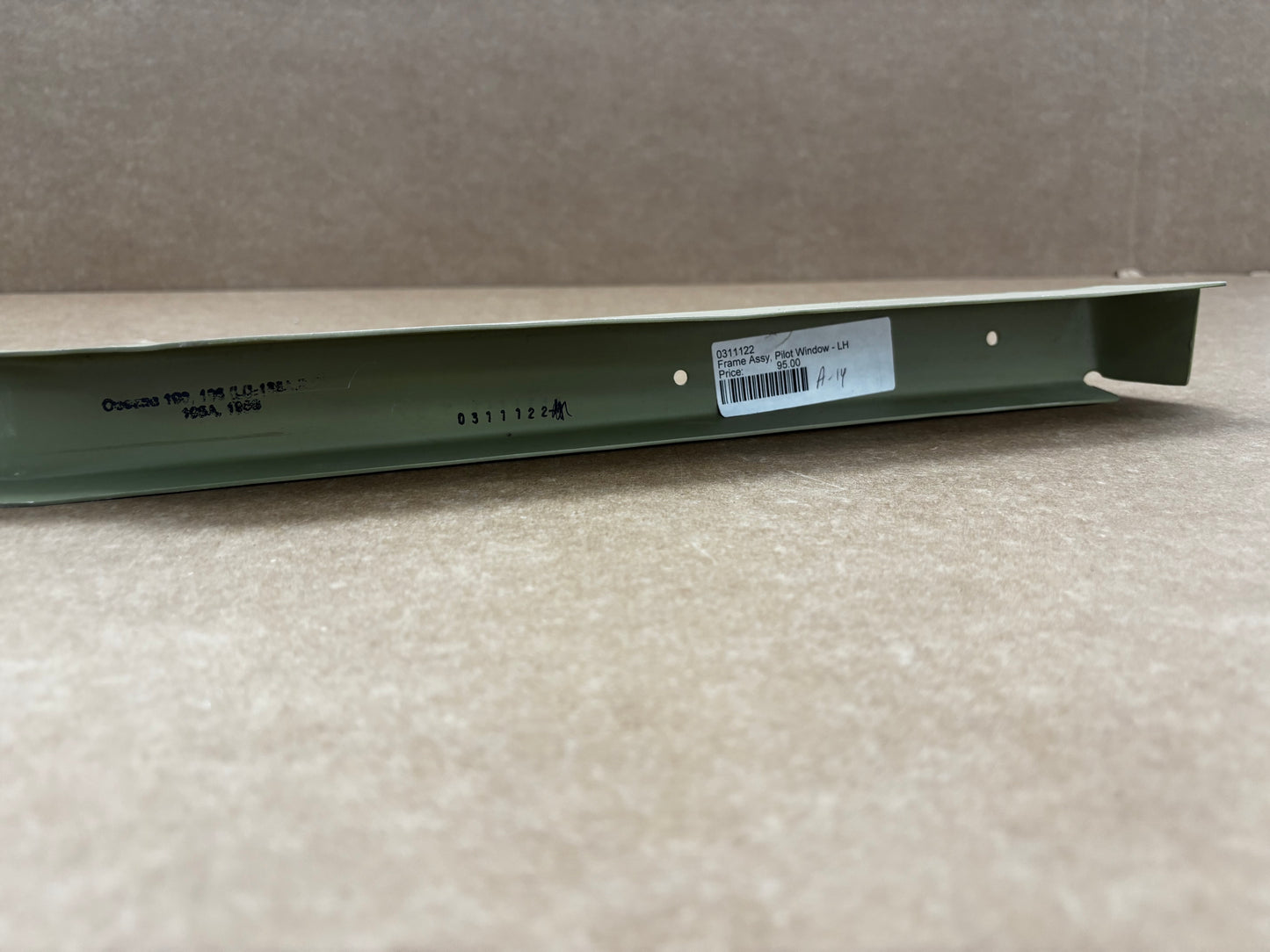 0311122 Pilot Window Frame Assembly