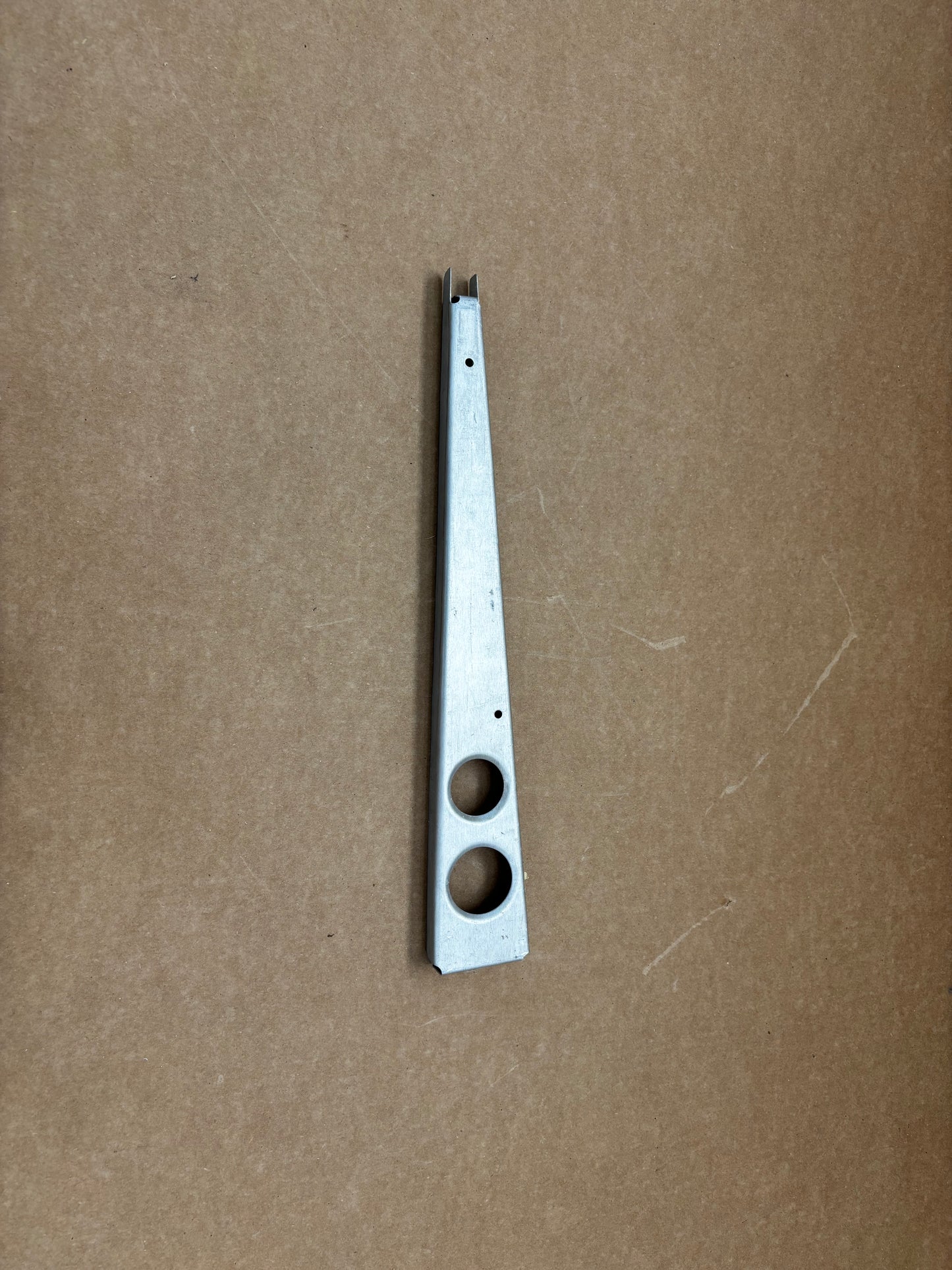 0334201-7 Rib Elevator Outboard